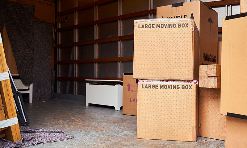 Packing boxes in a truck